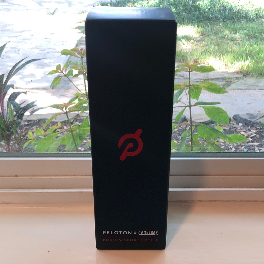 NWT Peloton x CamelBak Podium Sport Bottle - Black with Red Logo